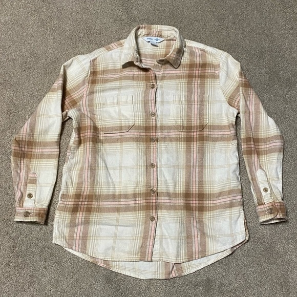 Old Navy Plaid Button Up Shirt - Picture 1 of 4